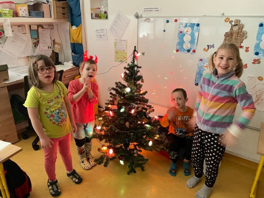 6632FC66-0115-401F-9576-F8A364E948F8_1_105_c