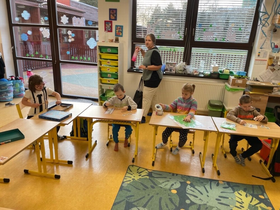 732BD879-EBAE-486B-9501-2A3A6D293706_1_105_c